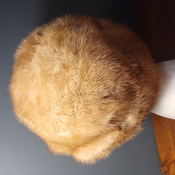 Real fur hat main image 8
